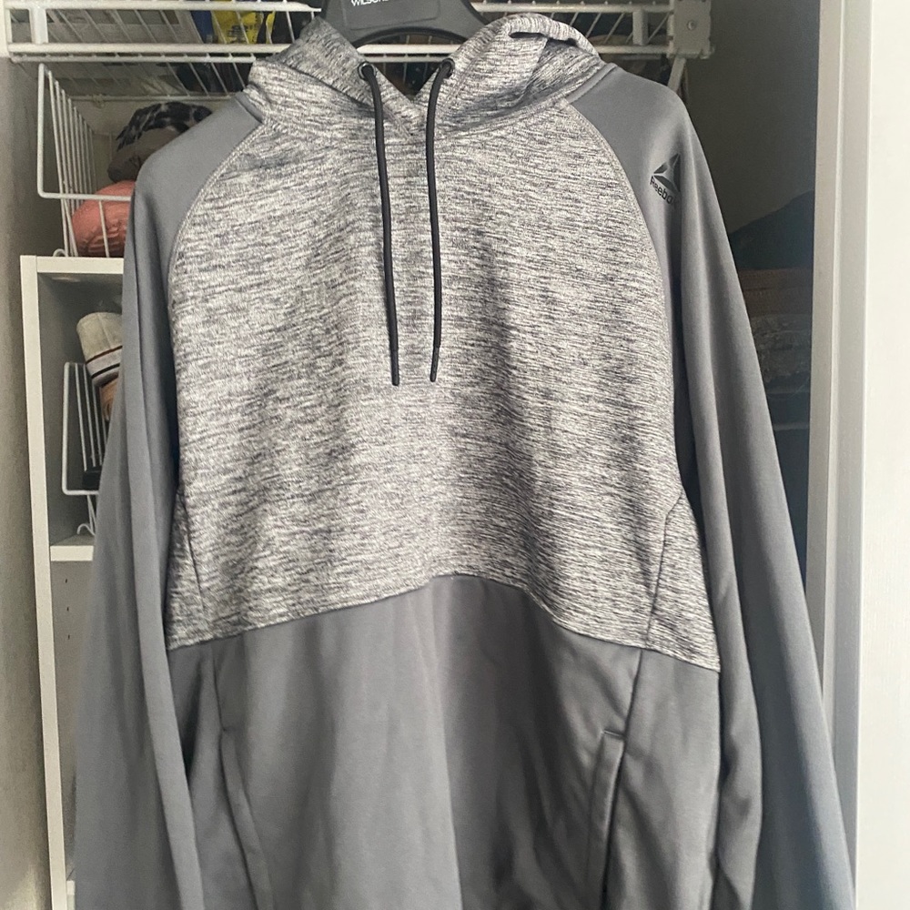 Reebok pull over hoodie
